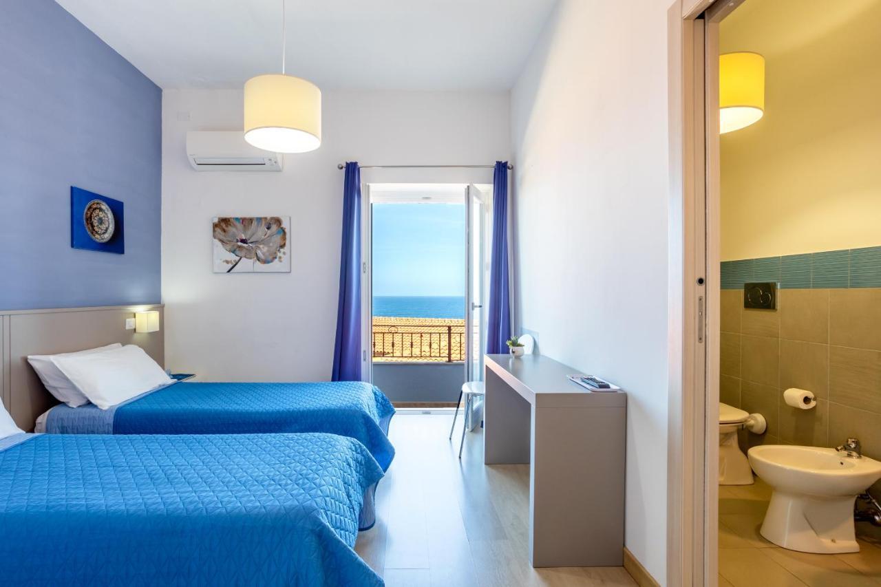 Appartamento Moderno Con Vista Mare Castelsardo Eksteriør bilde