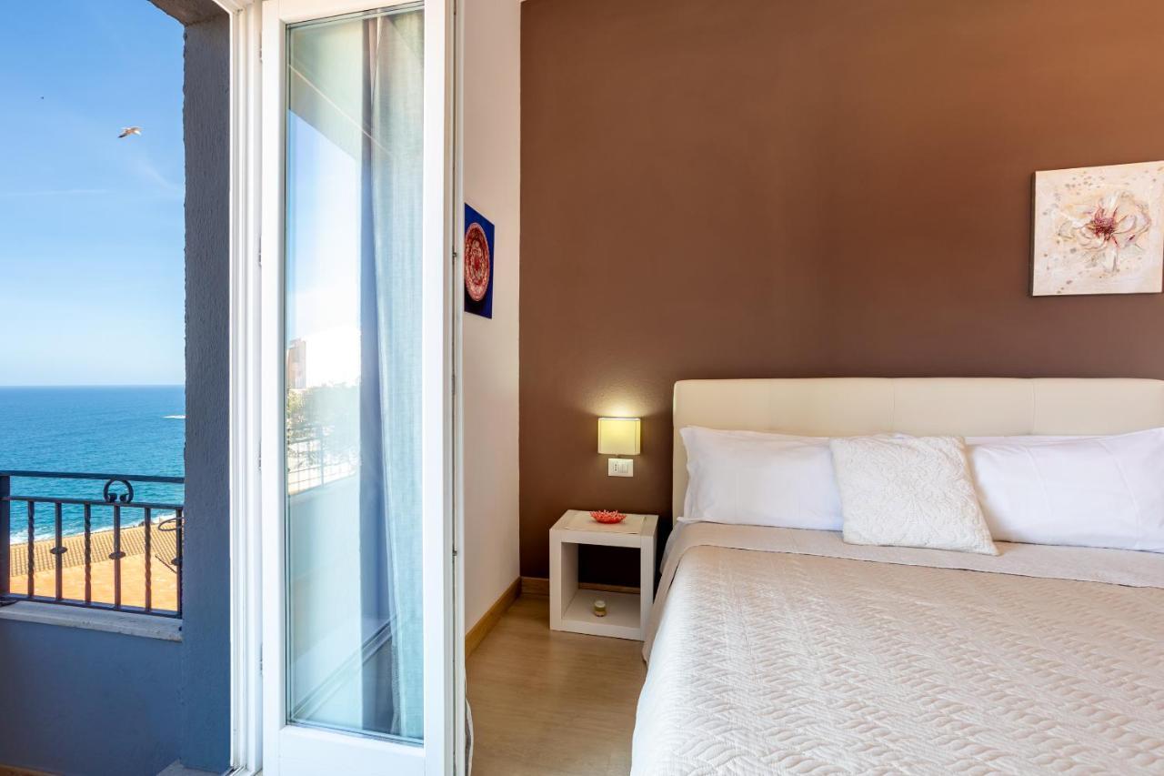 Appartamento Moderno Con Vista Mare Castelsardo Eksteriør bilde